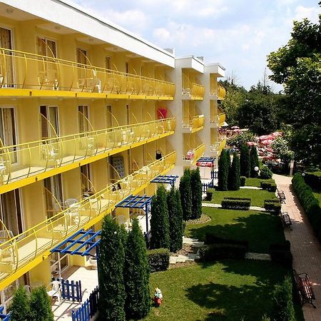 אלבנה Hotel Orhidea מראה חיצוני תמונה