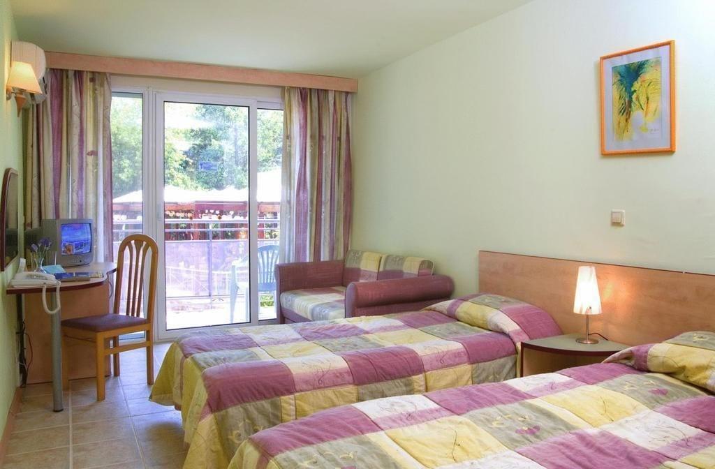 אלבנה Hotel Orhidea מראה חיצוני תמונה