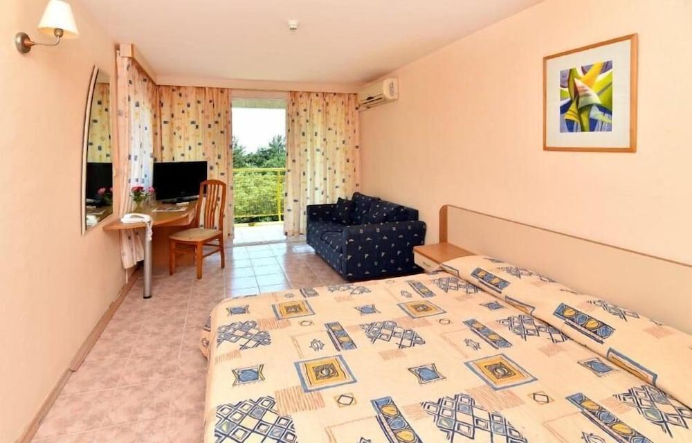 אלבנה Hotel Orhidea מראה חיצוני תמונה