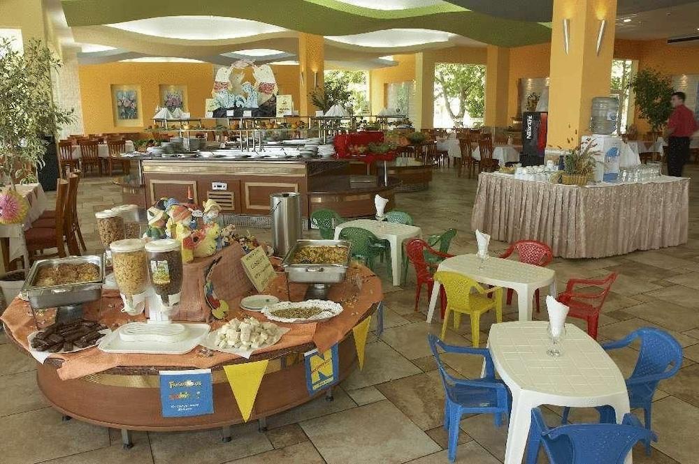 אלבנה Hotel Orhidea מראה חיצוני תמונה