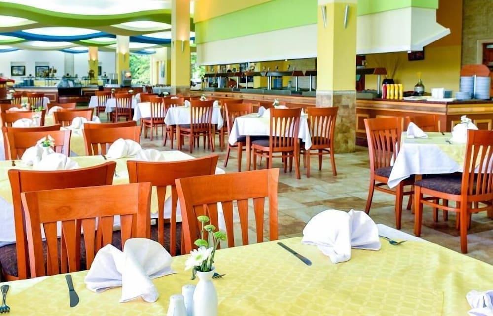 אלבנה Hotel Orhidea מראה חיצוני תמונה
